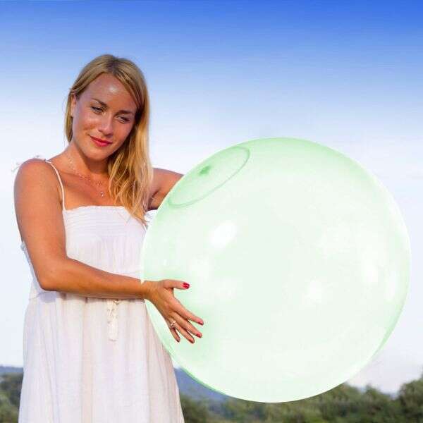 An inflatable beach ball - Beachios - AI WEB SHOP