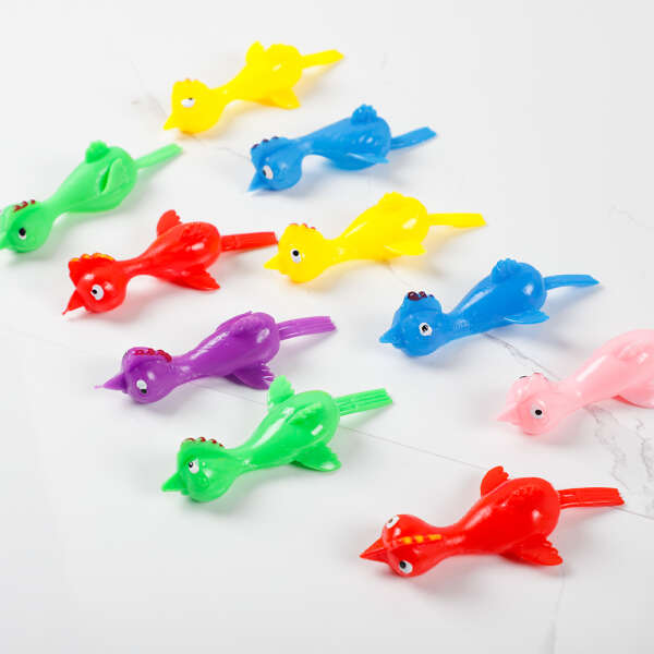 Flying sticky chicks - Quaquapult - AI WEB SHOP