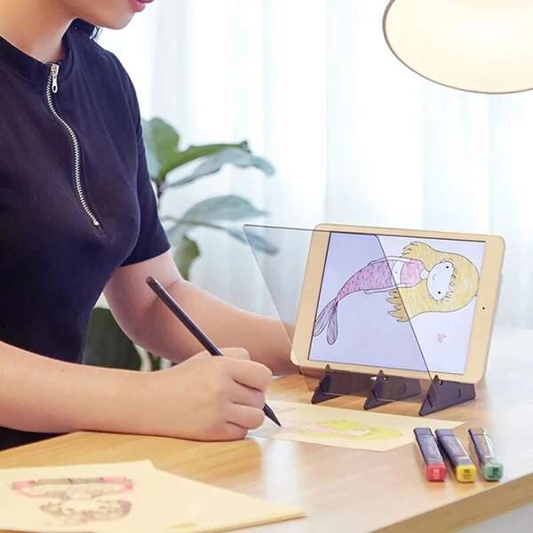 Drawing board with projector - Sketchiko - AI WEB SHOP