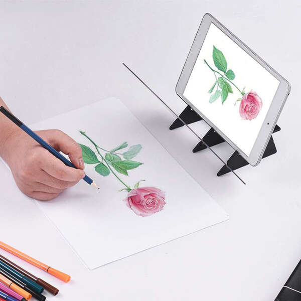 Drawing board with projector - Sketchiko - AI WEB SHOP